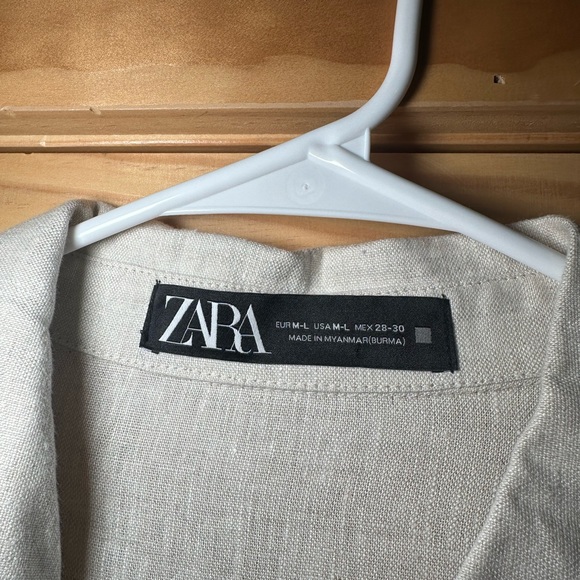 ZARA Linen Button down - Picture 2 of 3